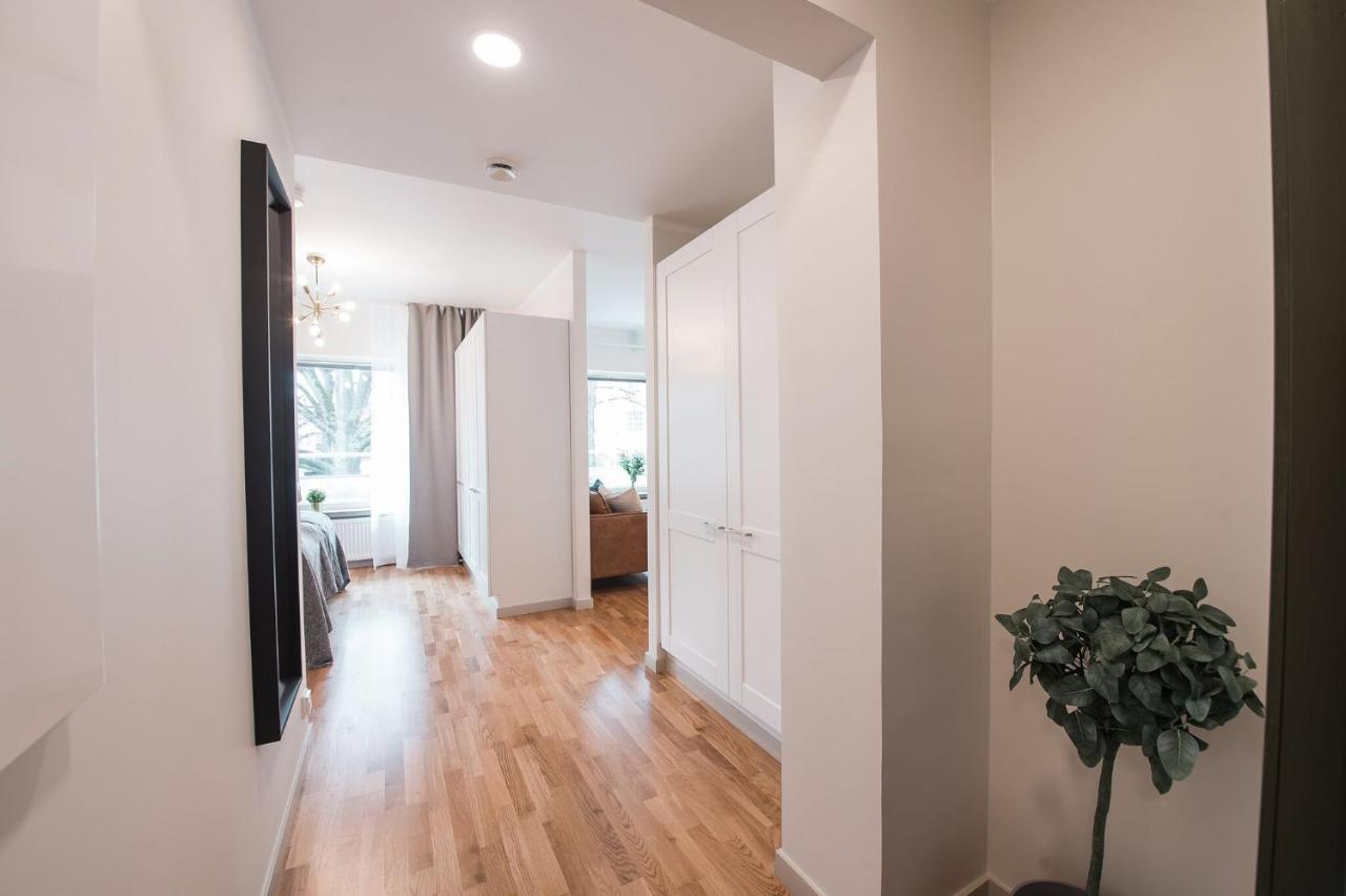 Forenom Serviced Apartments Helsinki Toeoeloe Exterior foto